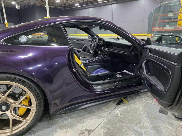 Porsche 992 GT3 Touring