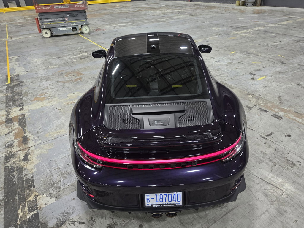 Porsche 992 GT3 Touring