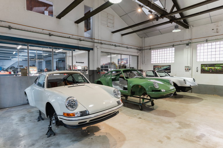 Porsche 911 Backdate