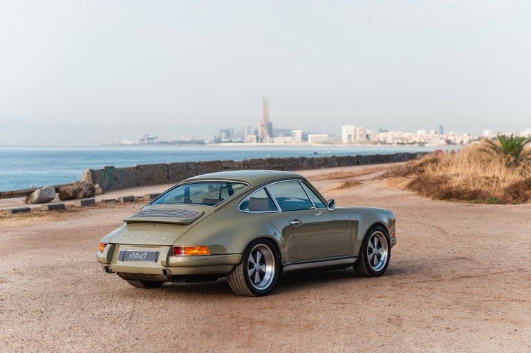 Porsche 911 Backdate