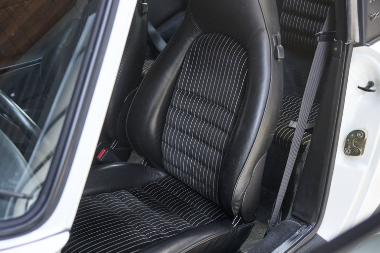 Porsche 911 Turbo 3.3