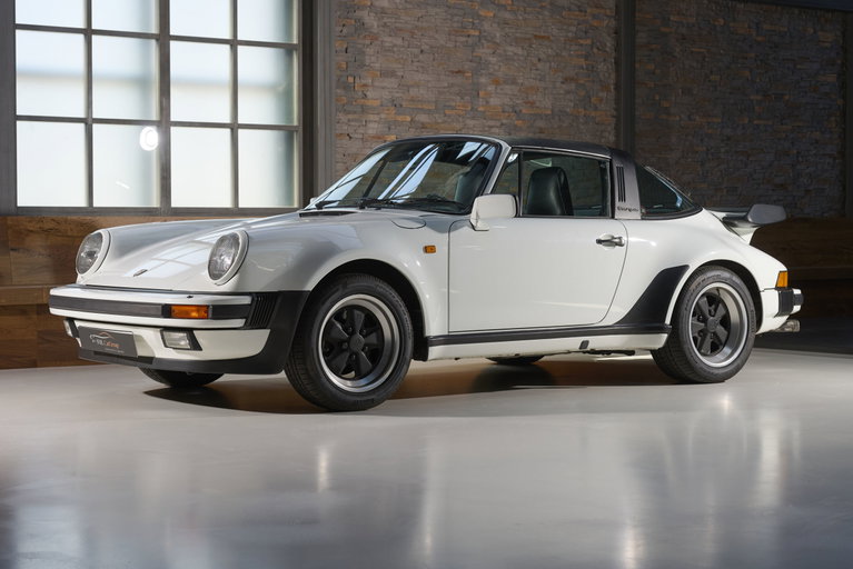Porsche 911 Turbo 3.3
