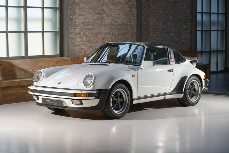 Porsche 911 Turbo 3.3