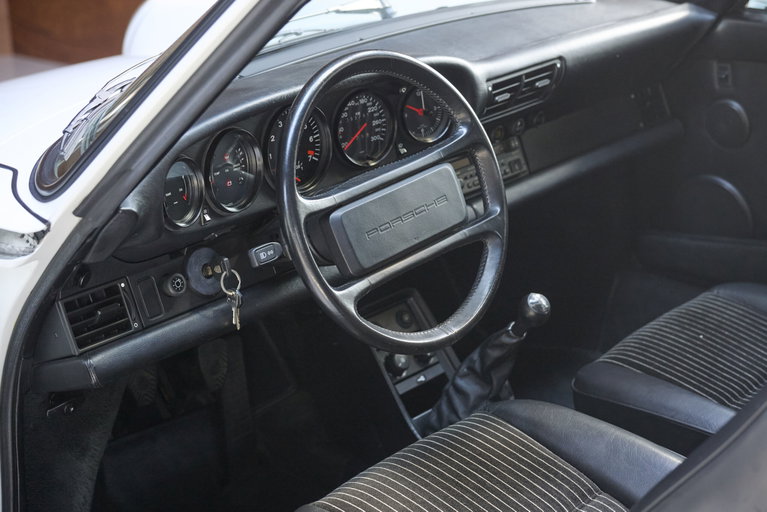 Porsche 911 Turbo 3.3