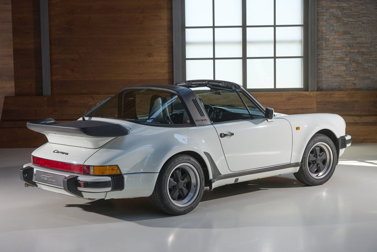 Porsche 911 Turbo 3.3