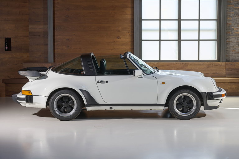 Porsche 911 Turbo 3.3