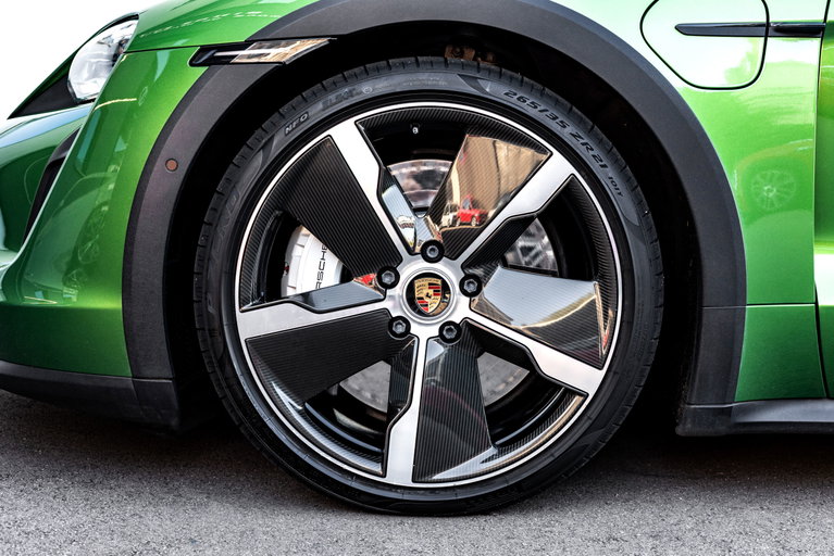 Porsche Taycan Turbo Cross Turismo