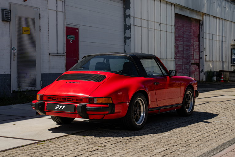 Porsche 911 Carrera 3.2