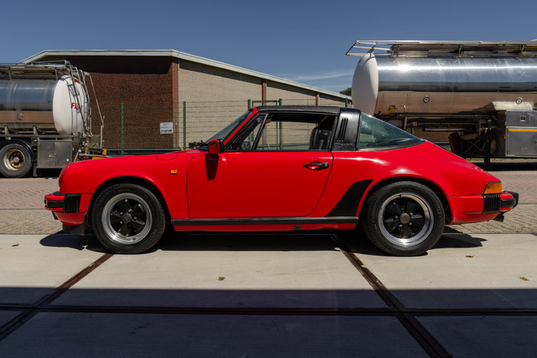 Porsche 911 Carrera 3.2