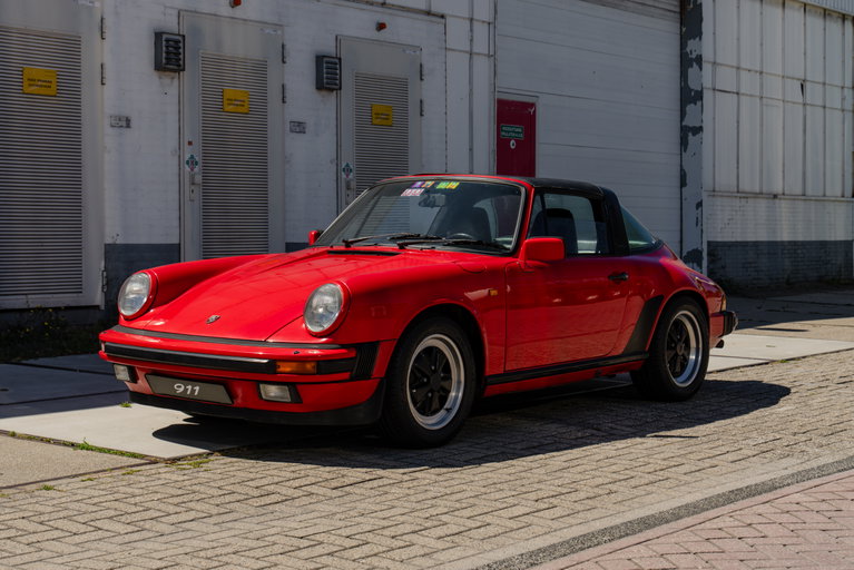 Porsche 911 Carrera 3.2