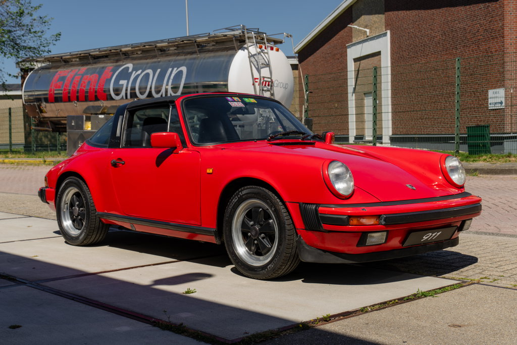 Porsche 911 Carrera 3.2
