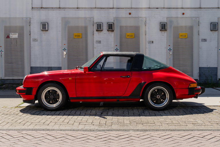 Porsche 911 Carrera 3.2