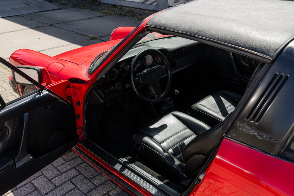 Porsche 911 Carrera 3.2