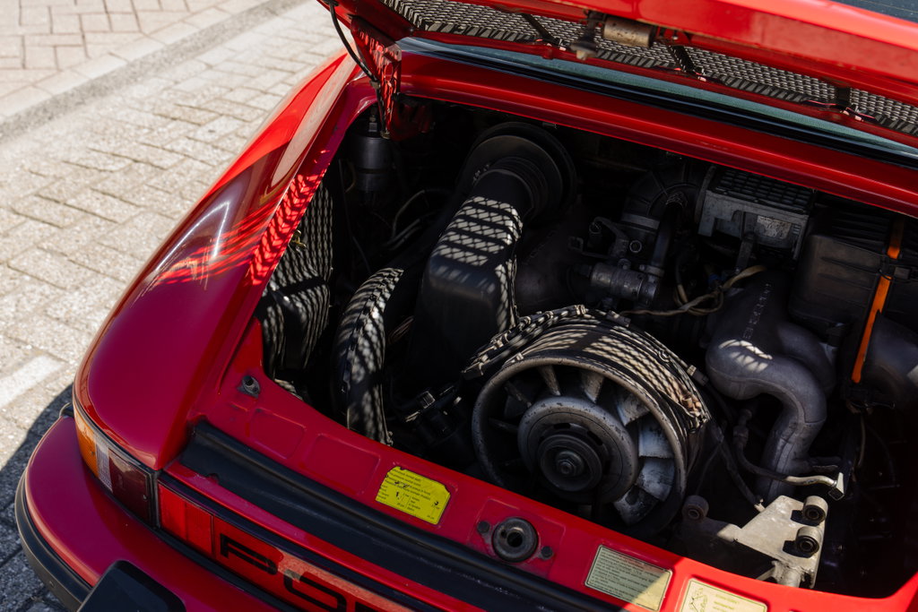 Porsche 911 Carrera 3.2
