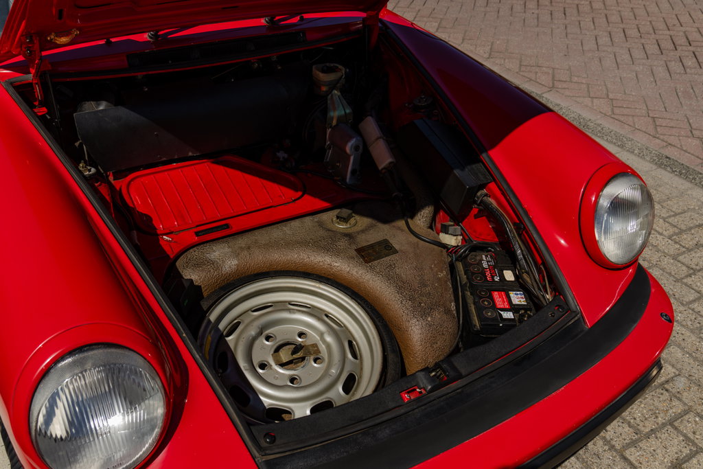 Porsche 911 Carrera 3.2