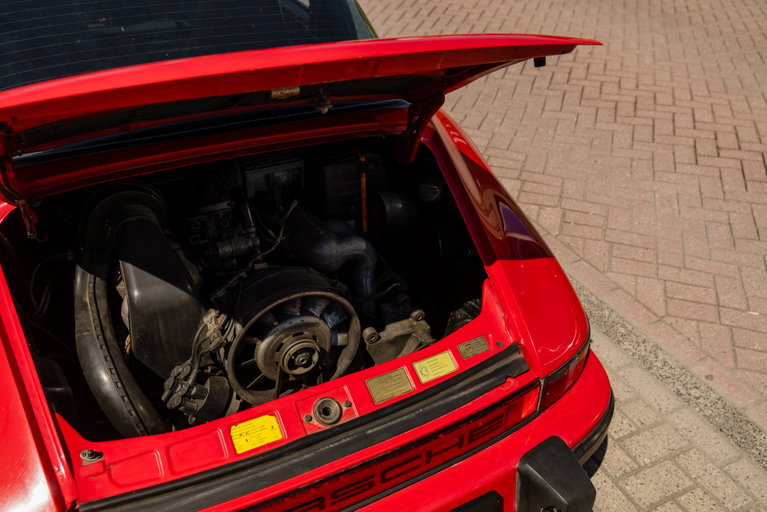Porsche 911 Carrera 3.2