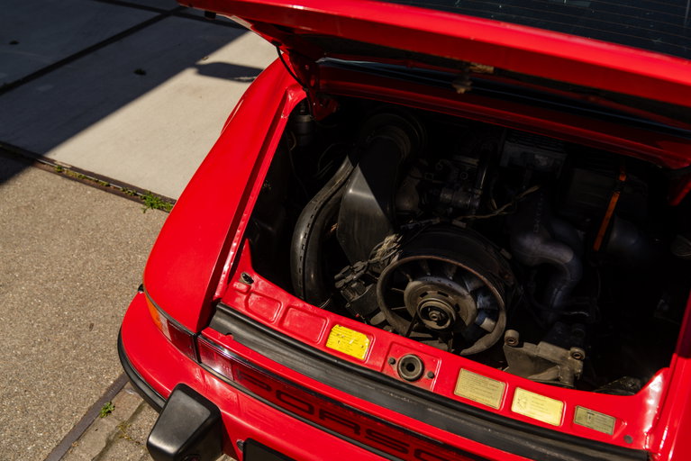 Porsche 911 Carrera 3.2
