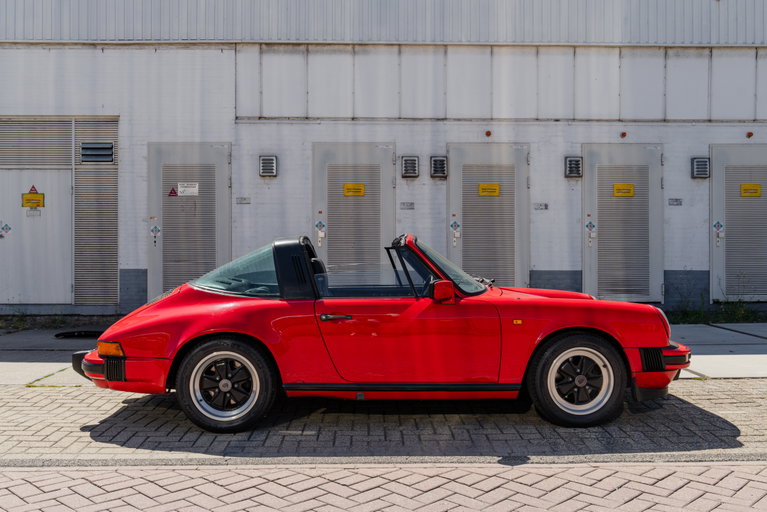 Porsche 911 Carrera 3.2