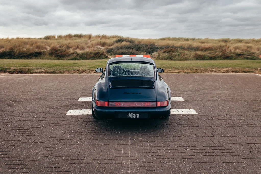 Porsche 964 Carrera 4