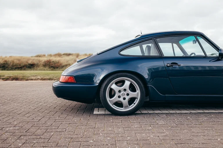 Porsche 964 Carrera 4