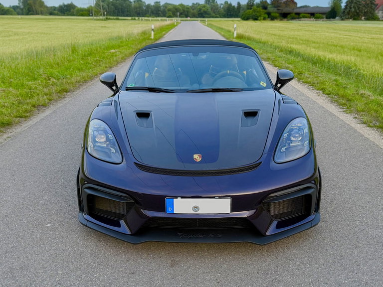 Porsche 718 Spyder RS