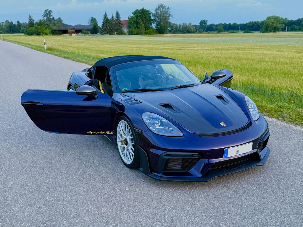 Porsche 718 Spyder RS