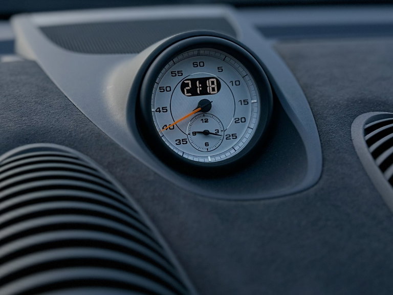 Porsche 718 Spyder RS