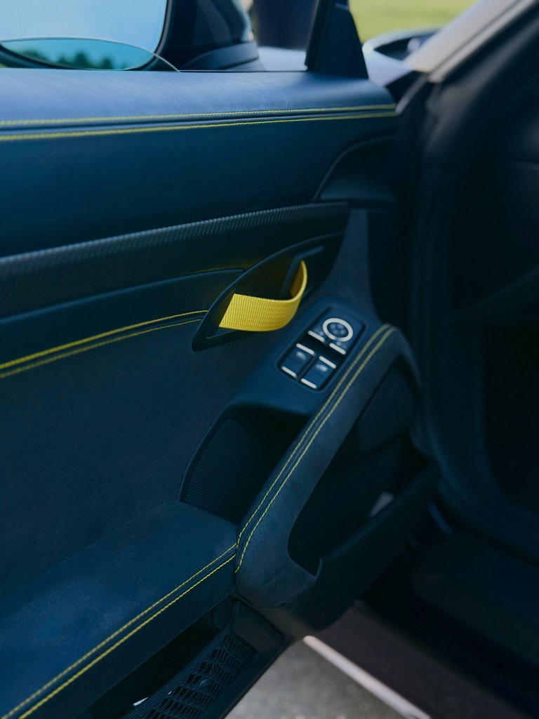 Porsche 718 Spyder RS