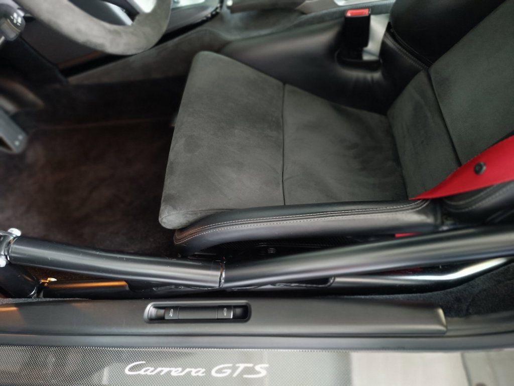 Porsche 997.2 Carrera GTS