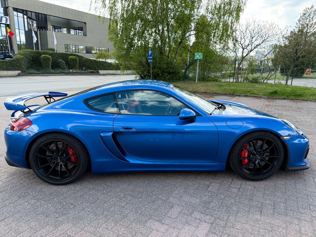 Porsche 981 Cayman GT4