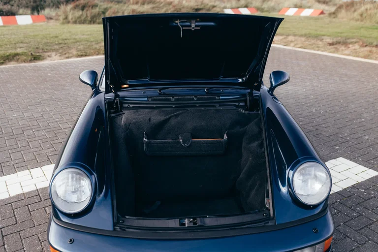 Porsche 964 Carrera 4