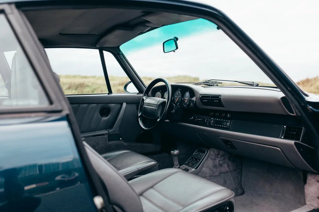 Porsche 964 Carrera 4
