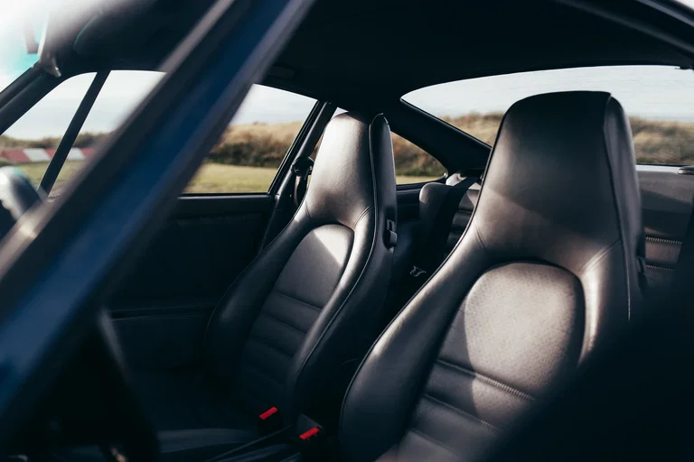 Porsche 964 Carrera 4