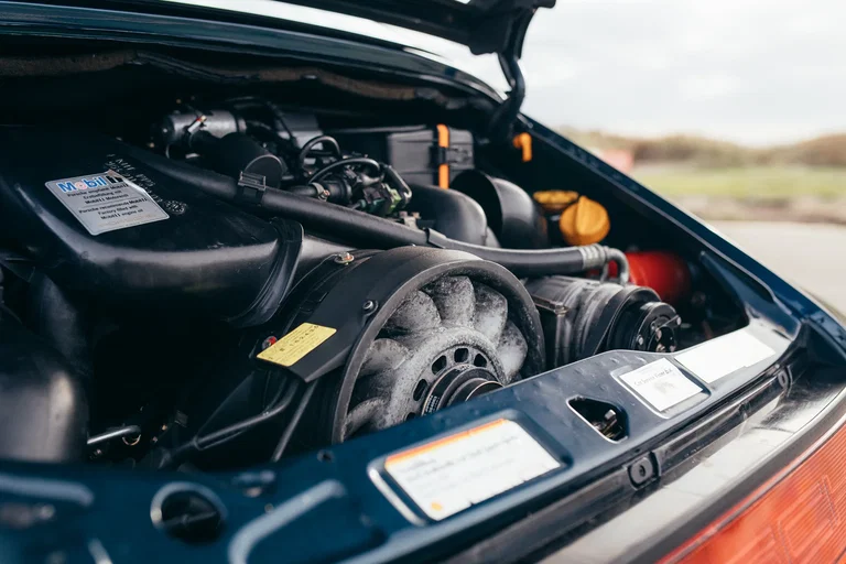 Porsche 964 Carrera 4