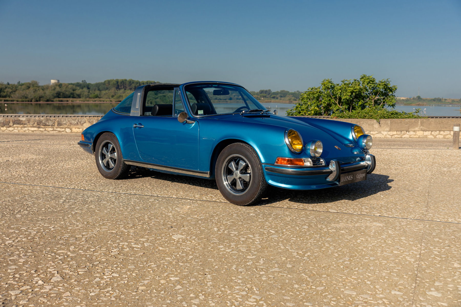 Porsche 911 S (F-Modell) 1968 - elferspot.com - Marketplace for