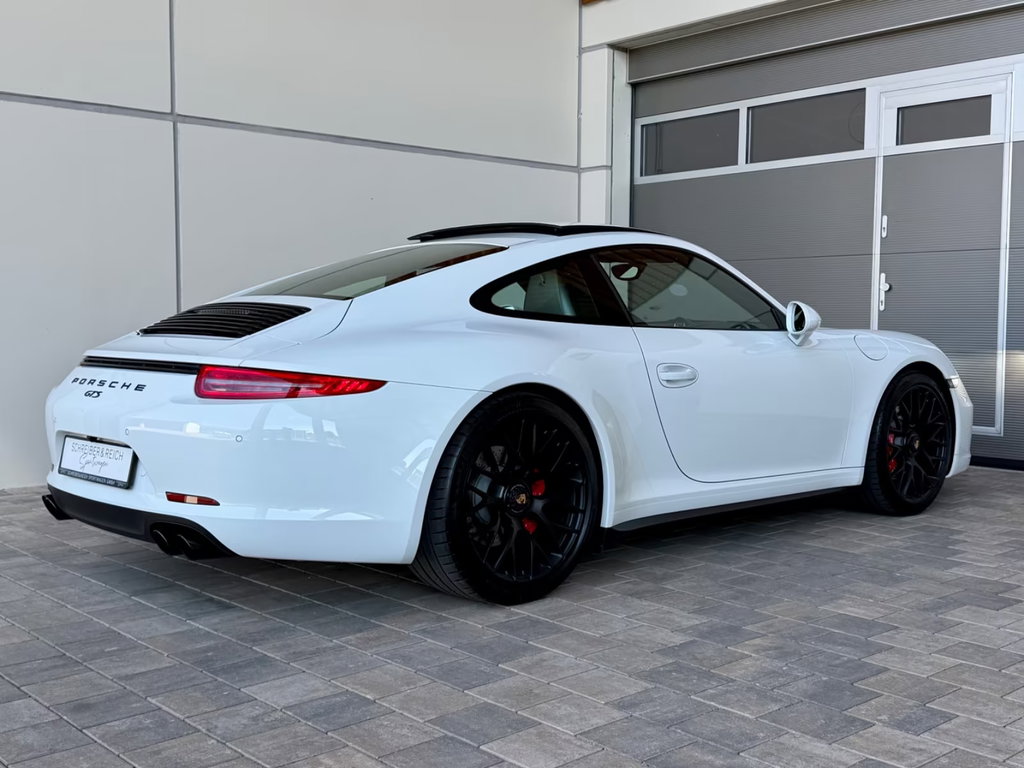 Porsche 991 Carrera GTS