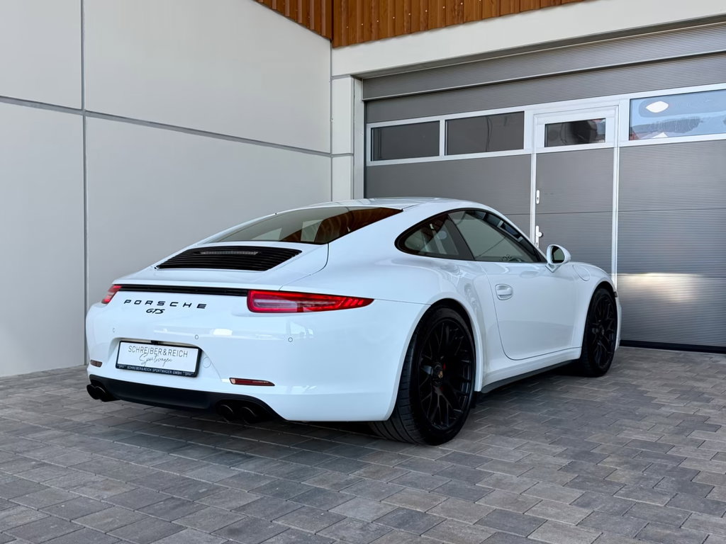 Porsche 991 Carrera GTS