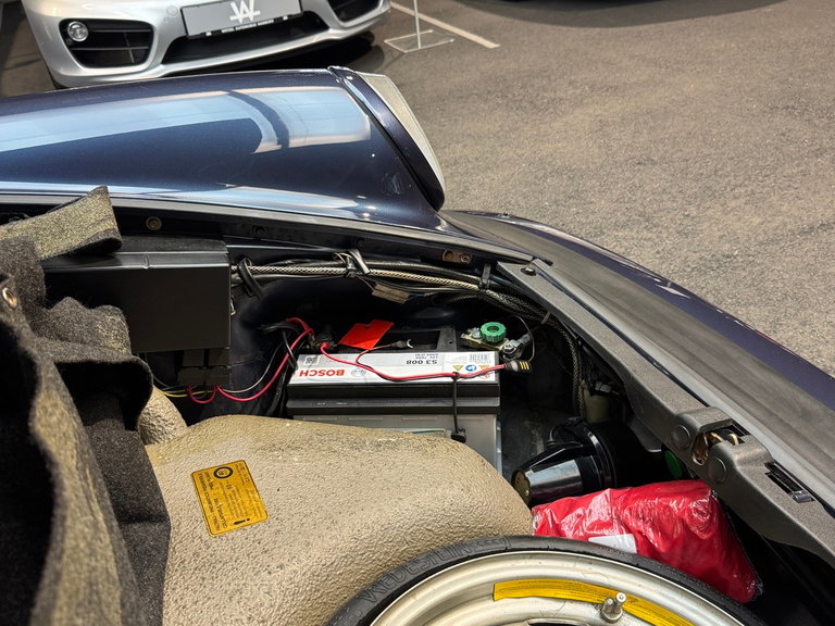 Porsche 911 Carrera 3.2 (US)