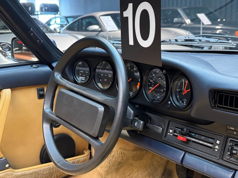 Porsche 911 Carrera 3.2 (US)