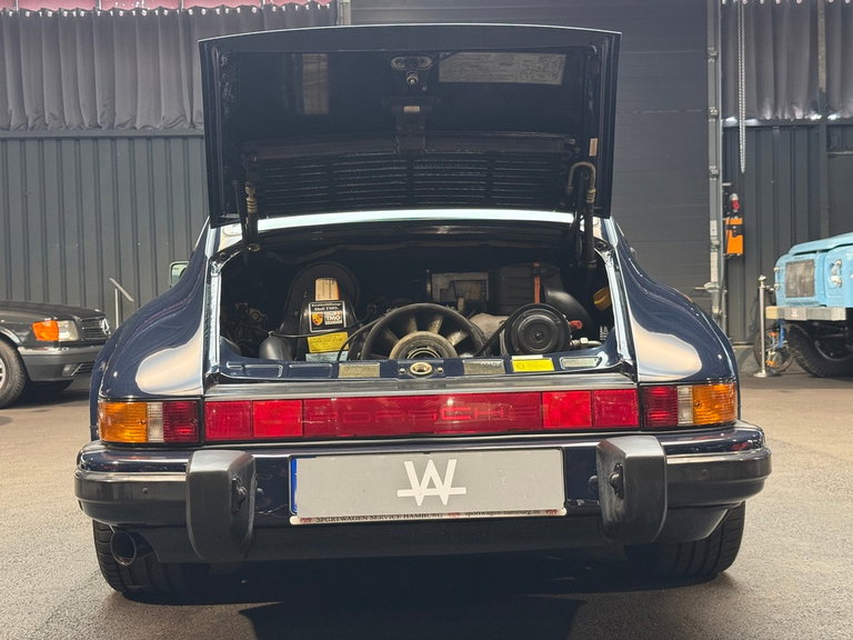Porsche 911 Carrera 3.2 (US)