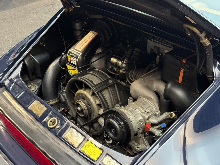 Porsche 911 Carrera 3.2 (US)