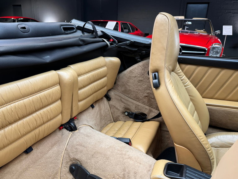 Porsche 964 Carrera 4