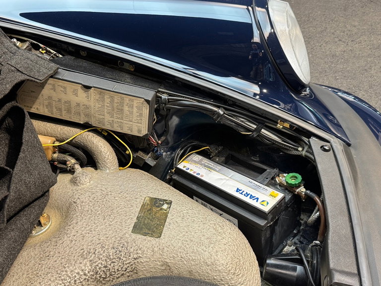 Porsche 911 Carrera 3.2 (US)