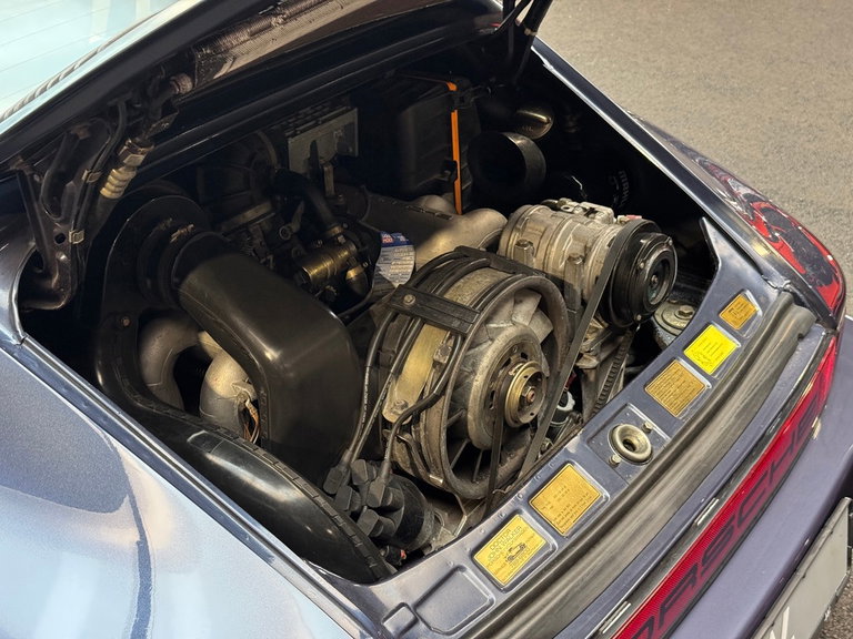 Porsche 911 Carrera 3.2 (US)