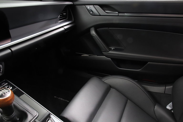 Porsche 992.2 Carrera T