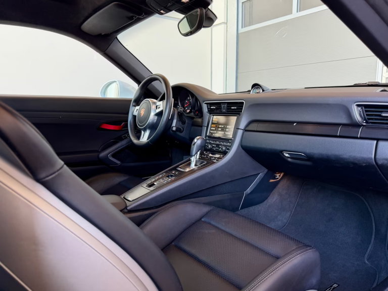 Porsche 991 Carrera GTS