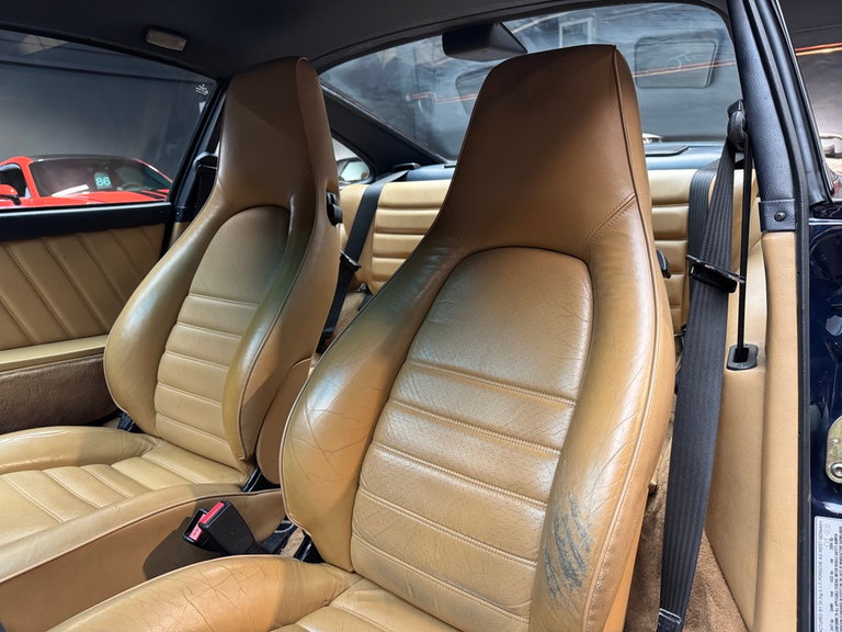 Porsche 911 Carrera 3.2 (US)