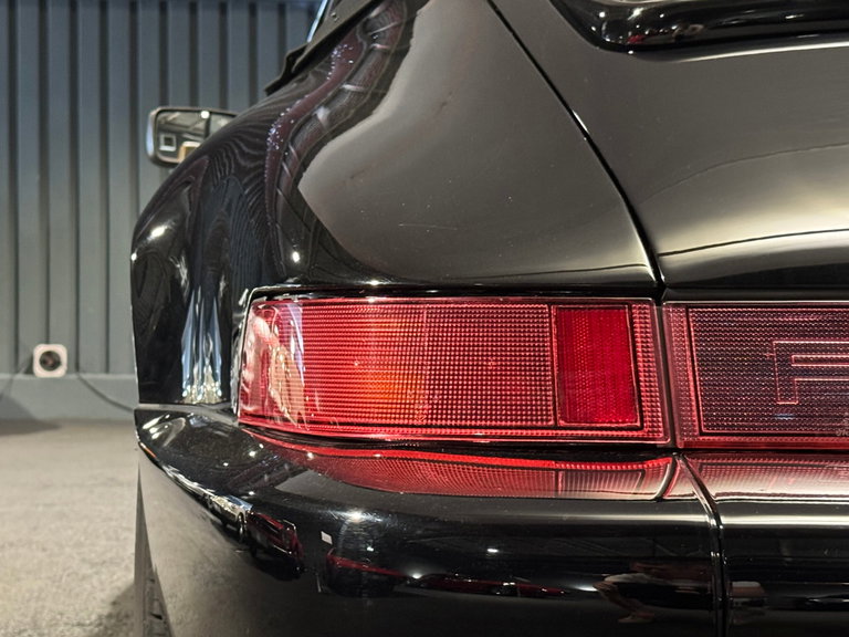 Porsche 964 Carrera 4