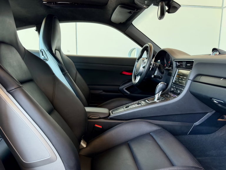 Porsche 991 Carrera GTS