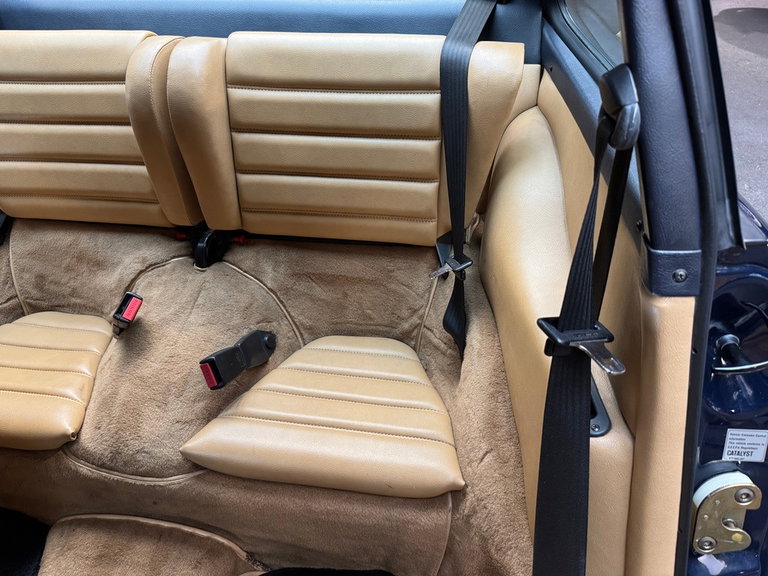 Porsche 911 Carrera 3.2 (US)
